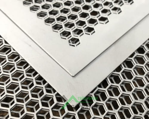 Mặt dựng nhôm đục lỗ lục giác